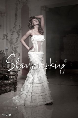 логотип салон свадебной моды Slanovskiy